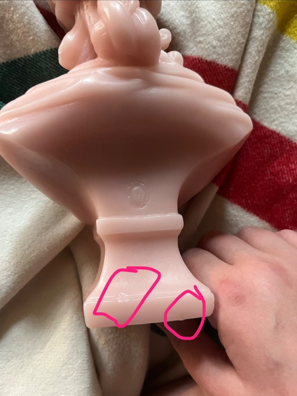 Cire Trudon Marie Antoinette bust candle in rose - Picture 15 of 16